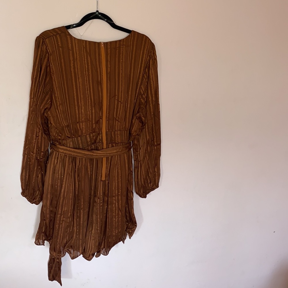 ⭐️Plus Size⭐️ Rust Romper 1X-3X - Picture 7 of 8